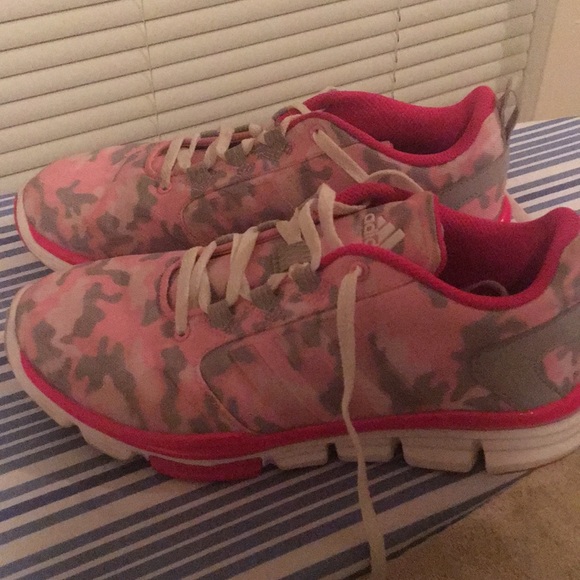 Adidas tennis shoes